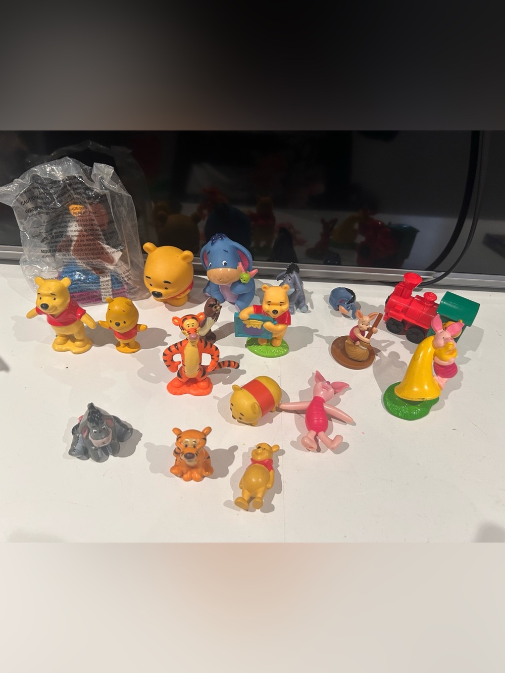 Winnie the pooh figure lot